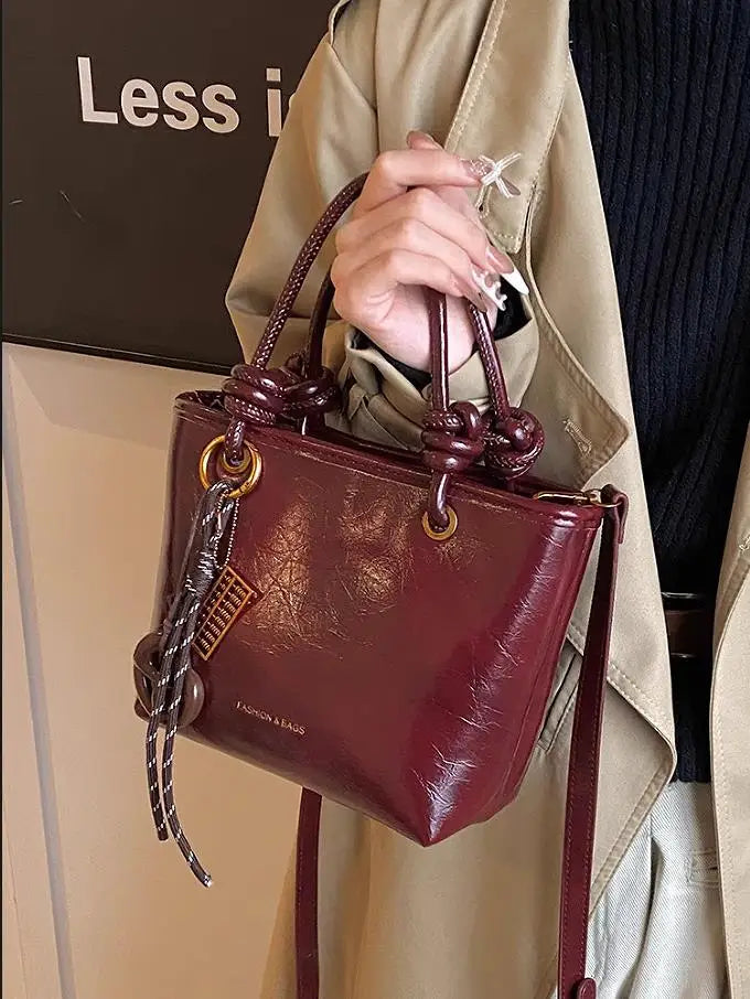 Sacs à main tendance pour femmes, sac à main rouge de marque de luxe, sac bandoulière avec pendentif, cabas, bolsas